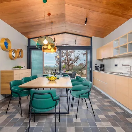 Voliera Ferienhaus *